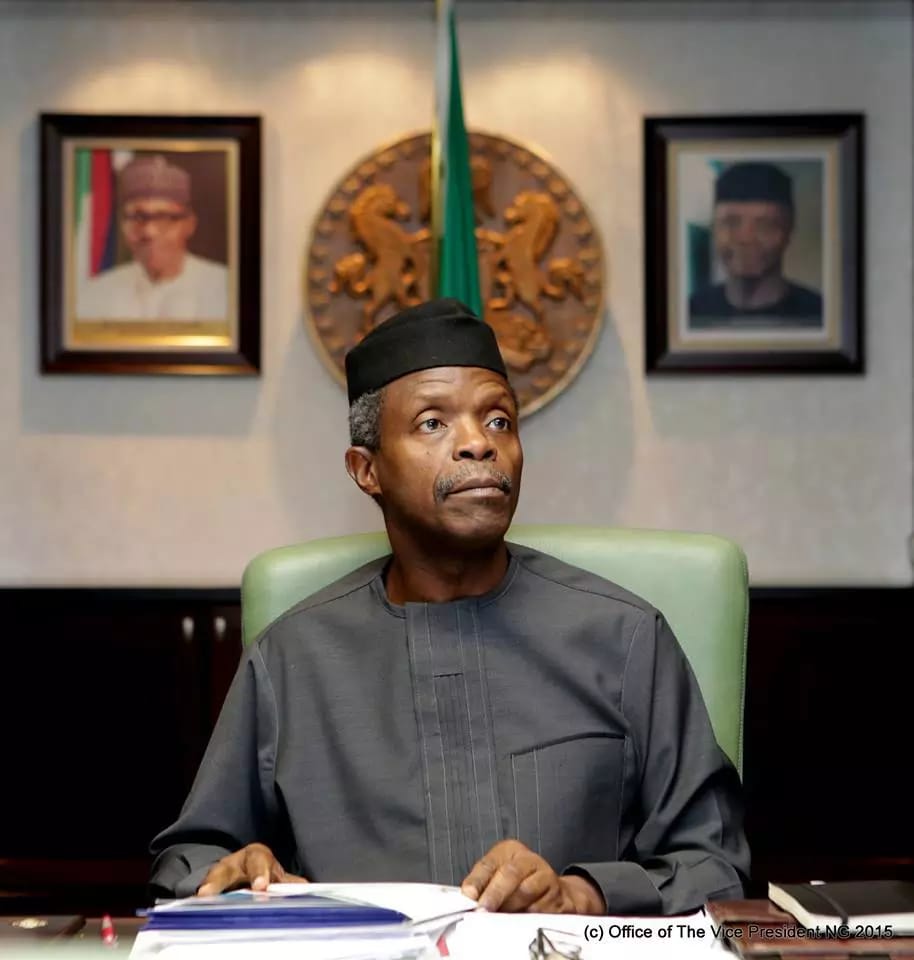 What President Buhari Did Next Will Shock You after VP, Yemi Osinbajo Cries Out In In His Office, Asked Him to Trust Him For Once That He Never Demanded For N10 Million Bribe [Must See]