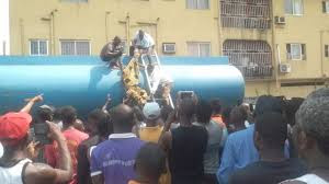 Petrol Thief Falls inside Tanker and Dies Instantly 