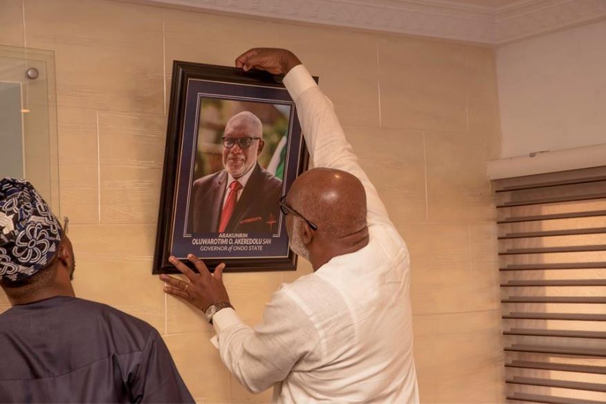 See Office Photos of Akeredolu’s First Day as Governor of Ondo State