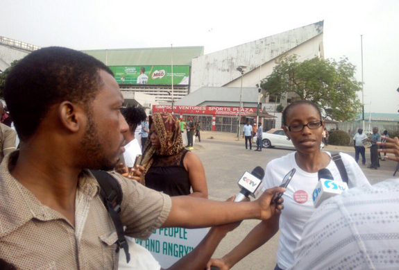 Finally #Istandwithnigeria Protest Begins In Lagos and Abuja with Seyi Law Taking the Forefront [Photos]
