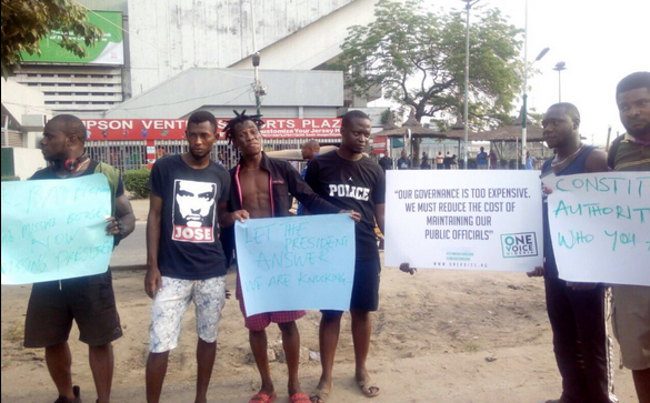 Finally #Istandwithnigeria Protest Begins In Lagos and Abuja with Seyi Law Taking the Forefront [Photos]