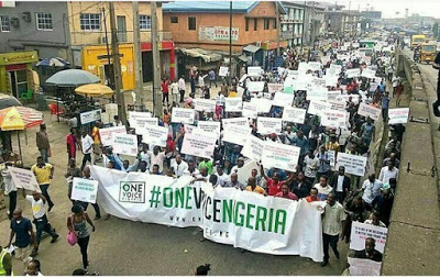 Photo News!!!See Some Beautiful Pictures from the Ongoing #Istandwithnigeria Protest March