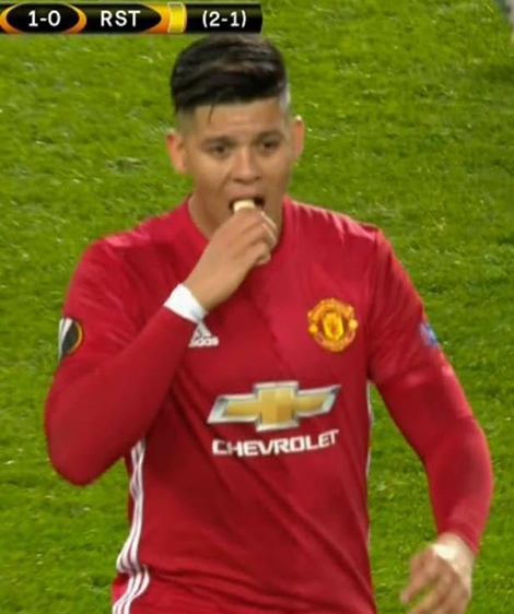 Mourinho Reveals Why He Gave Rojo A Banana To Eat On The Pitch During Rostov Match[Photos And Videos]