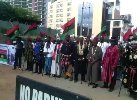 Igbo Leaders and Women Rock Their Traditional Attires in Court for Nnamdi Kanu’s Trial [Photos]