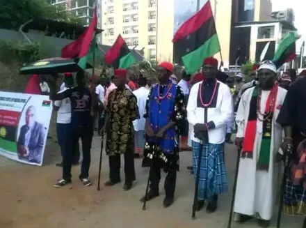 Igbo Leaders and Women Rock Their Traditional Attires in Court for Nnamdi Kanu’s Trial [Photos]