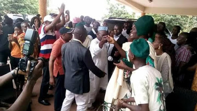 See What Happened Next After Ex-President, Obasanjo, Was Spotted Gyrating With Kegites Club, In Ogun State