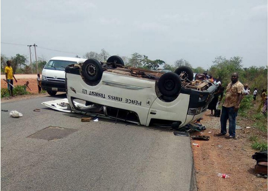 OMG, NOT AGAIN!!! Another PeaceMass Bus Involved In Ghastly Accident in Enugu [Photos]