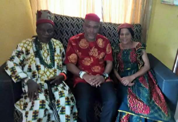 7 Days After Regaining Freedom, IPOB Chief Nnamdi Kanu Finally Arrives How Town In Umuahia, Meets His With Parents [Photos]