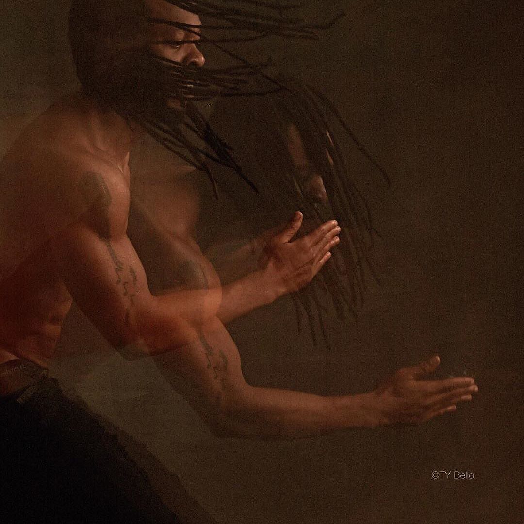 Flavour Strips All, Showing Off Hot And Toned Up Body In New Fierce Photos [Photos]