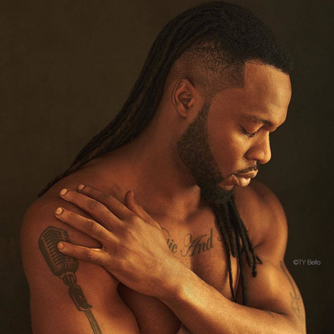 Flavour Strips All, Showing Off Hot And Toned Up Body In New Fierce Photos [Photos]