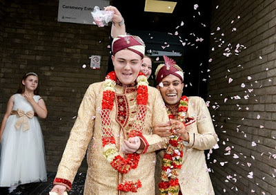 PHOTO NEWS:Britain's First Ever Gay Muslim Wedding Takes Place