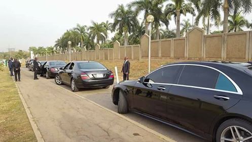  Photos Of Presidential Aides Waiting To Receive President Buhari In Abuja