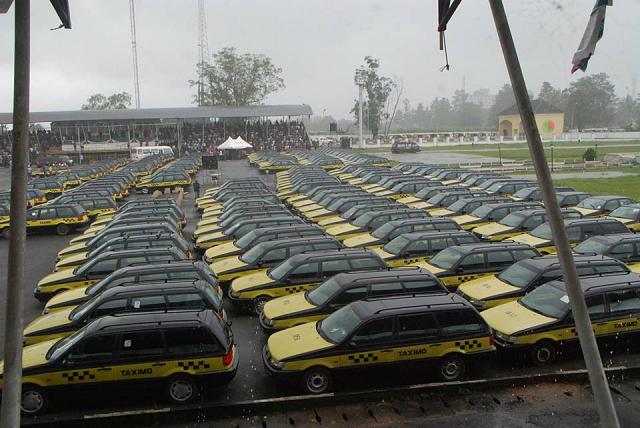Gov. Rochas Okorocha Bans Keke Marwa In Owerri, Replaces Them With 2000 Wagons [Photos] 