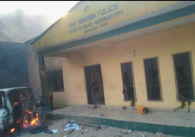 Biafra News Today: Aba On Fire Right Now! Police Station Burnt By Suspected IPOB Members, Many Feared Dead [PHOTOS]