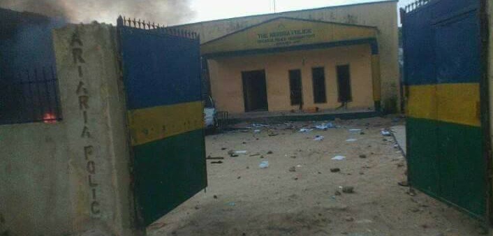 Biafra News Today: Aba On Fire Right Now! Police Station Burnt By Suspected IPOB Members, Many Feared Dead [PHOTOS]