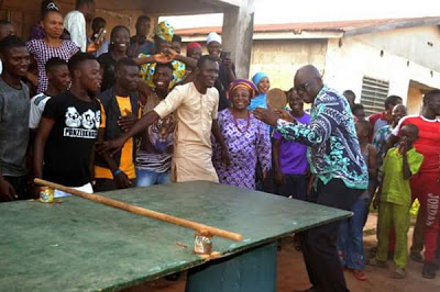 Fayose Spotted Playing Table Tennis Ekute Street Residents Ado-Ekiti 