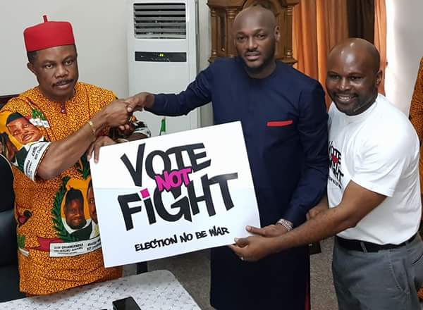 Just In: Gov. Obiano Receives 2face Idibia’s Vote Not Fight Campaign Train [Photo] 