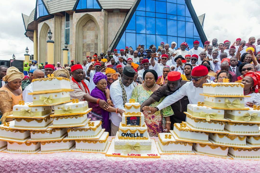 27 Women Present 27 Cakes To Governor Okorocha [Photos]