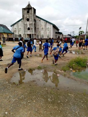 MONKEY POX: Confusion In Rivers State As Parents Rush To Schools To Pick Their Children Over News Of Soldiers Coming To Inject Them [Photos]