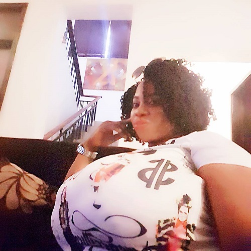 Nigerian Lady’s Blessed with A Gigantic Boobs Cause Stir On Instagram [Photos]