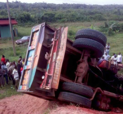 Blood Flows Like A River As Tipper Crashed On 3 Buses Loading Under A Bridge In Anambra, People Confirmed Dead [Photos]