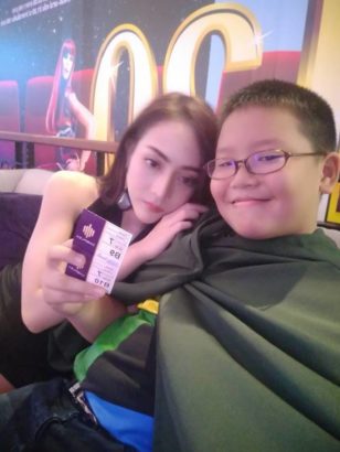 Balling: 10-Year-Old Boy, Buys Iphone X Plus for Girlfriend As Christmas Gift
