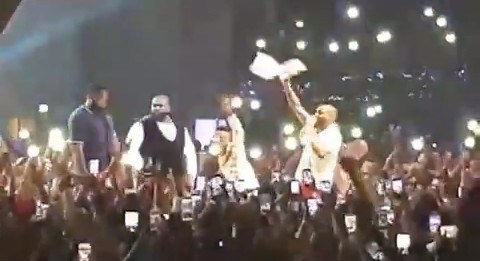 Davido and Wizkid Perform Manya Together At #30billionconcerts