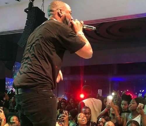 Thousands Of Davido Fans Locked Out After All The Tickets Have Been Sold Out  