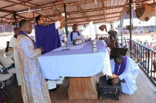 Fr. Mbaka Resurrects Dead Baby During Church Crusade In Enugu [Photos]