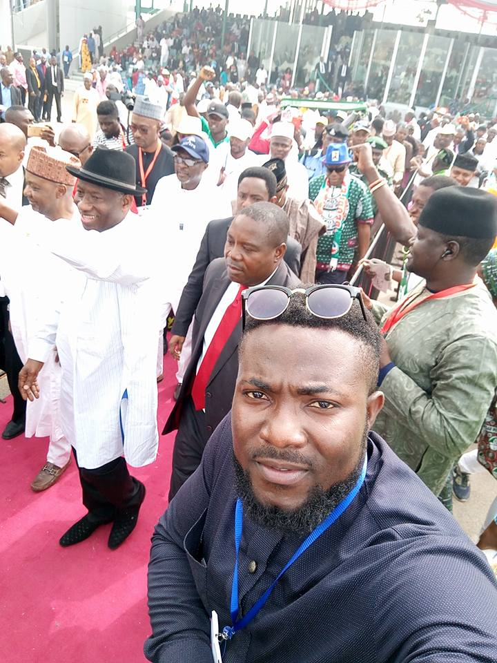 How Former President Goodluck Jonathan Was Welcomed At The PDP Convention [Photos]