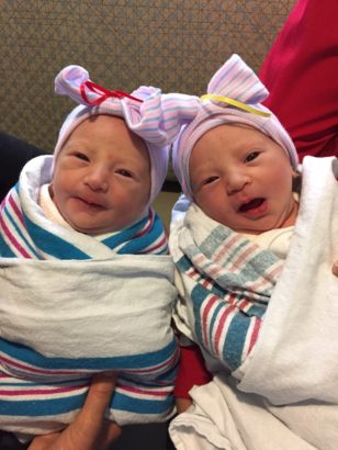 Yeah!!!Limbless Australian Evangelist Nick Vujicic Welcomes Twins