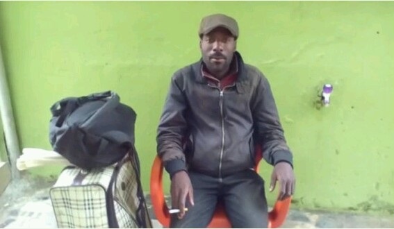 Nigerian Man Who Returned from London for Christmas allegedly Runs Mad, Seen Roaming The Streets Of Lagos [Photos]