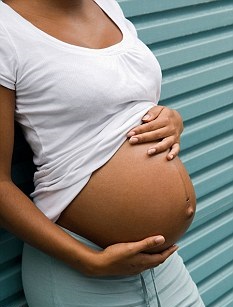 “I Will Not Share Him With You”: 14-Year-Old Pregnant Maid, Shocks The Entire Family, Sacks Her Childless Madam