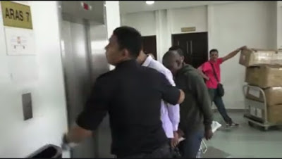 So Sad!!!Two Nigerian Students Sentenced To Death For Drug Trafficking In Malaysia