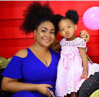 Just Like That, Nigerian Mom Gets N2m from Total Stranger To Celebrate Her Daughter's Birthday
