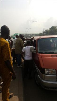 Policemen Arrests SARS Operatives This Morning In Lagos [Photos]