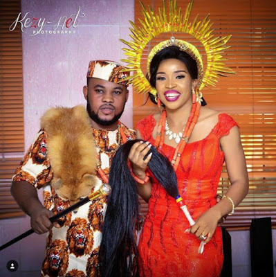 Nigerian Couple Makes a Record Breaking Entry at Their Traditional Wedding [Photos]