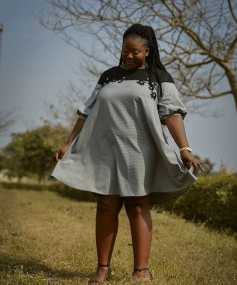 Lady celebrates her 18th birthday, but folks are saying she’s not 18! [photos]