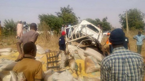 Truck with Faulty Tyre Crashed into A Bush, Many Feared Dead [Photos]