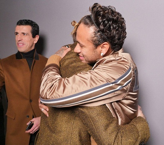 Neymar and David Beckham meet at Paris Fashion Week [Photos]
