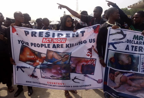 More Heart Breaking Photos from The Mass Burial for The 75 Victims of The Fulani Herdsmen Attack