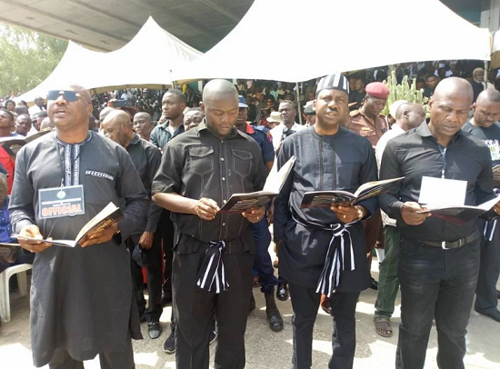 More Heart Breaking Photos from The Mass Burial for The 75 Victims of The Fulani Herdsmen Attack