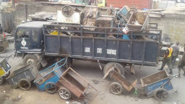 30 Cart Pushers Arrested by Lagos State Government [Photos]