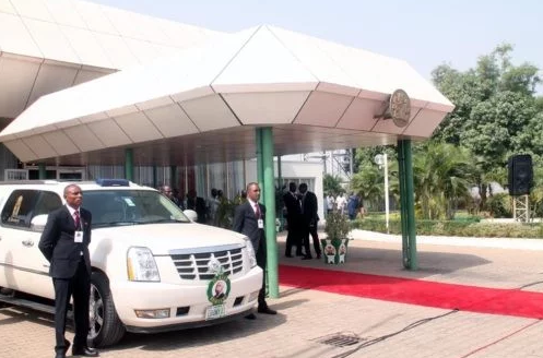 PHOTOS NEWS: Vice President Yemi Osinbajo, Ministers, Received Alex Ekwueme's Remains 