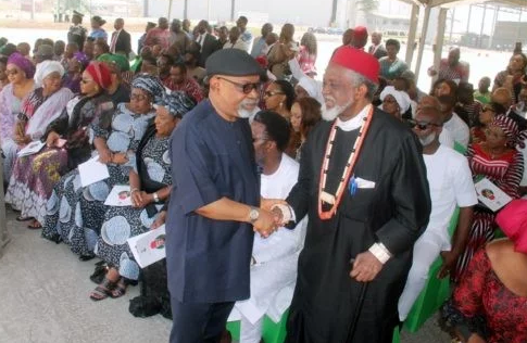 PHOTOS NEWS: Vice President Yemi Osinbajo, Ministers, Received Alex Ekwueme's Remains 