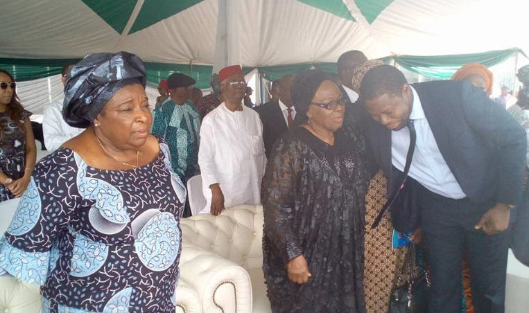 PHOTOS NEWS: South East Governors, Ministers, Receives The Body of Ex Vice President Alex Ekwueme In Enugu