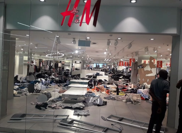 Angry South Africans Vandalize H&M Shops Over Recent ‘Racist Hoodie’ Advert [Photos/Video]