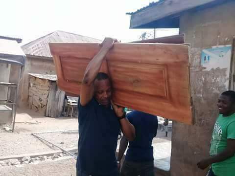 2019: House of Reps Member Mikail Kazeem, Pictured Carrying Constituency’s Project On His Head