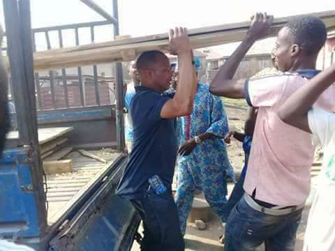 2019: House of Reps Member Mikail Kazeem, Pictured Carrying Constituency’s Project On His Head