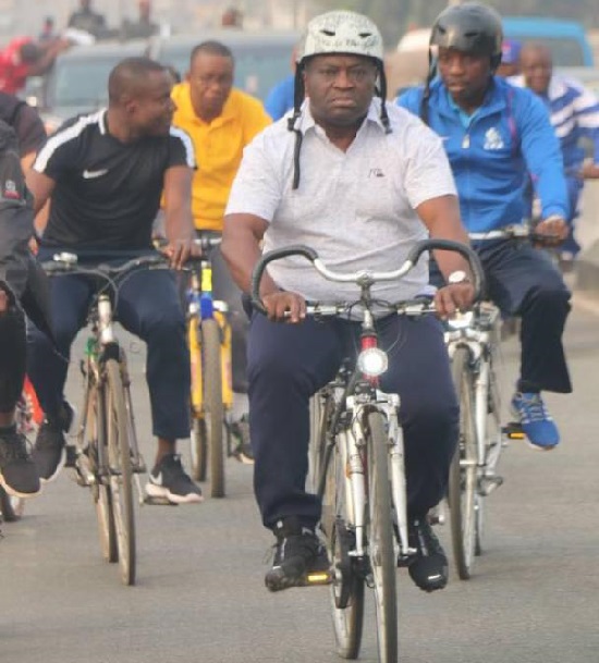 Governor Ikpeazu, His Deputy, Aides, Spotted Cycling Through the Streets of Umuahia [Photos]